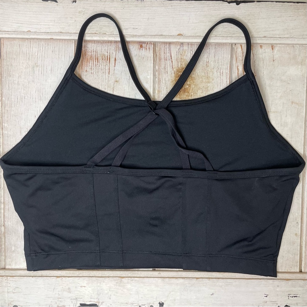 Balance Collection Built In Bra Crop Top - Picture 3 of 9